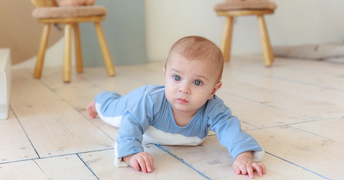 Miért kulcsfontosságú a kúszás a babák fejlődésében?