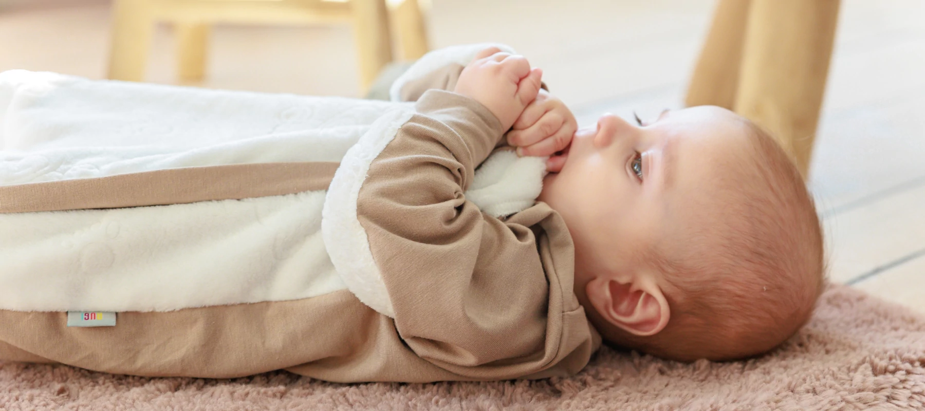 Meleg és Biztonságos Kúszás Minden Padlón